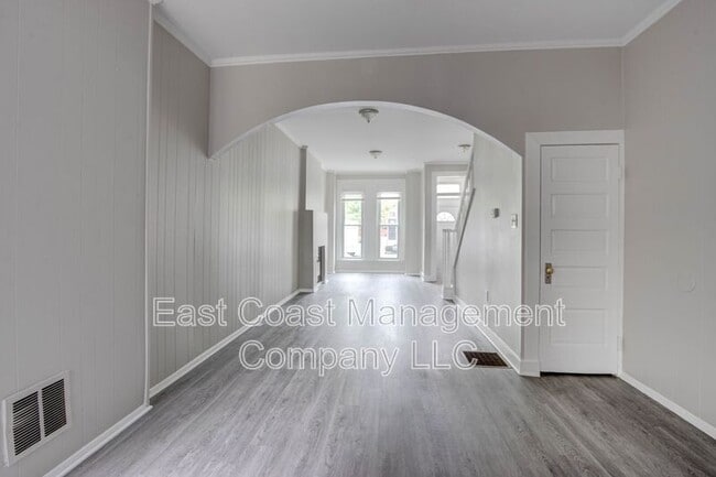 Primary Photo - 237 N Luzerne Ave