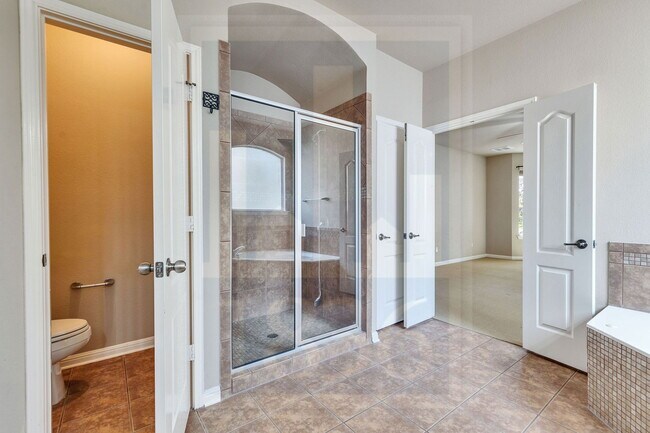 Building Photo - 150 Abbey Dr