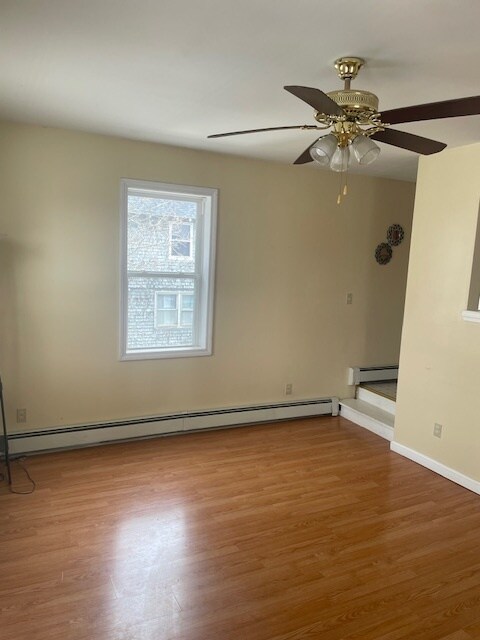 Building Photo - 443 Hammond St