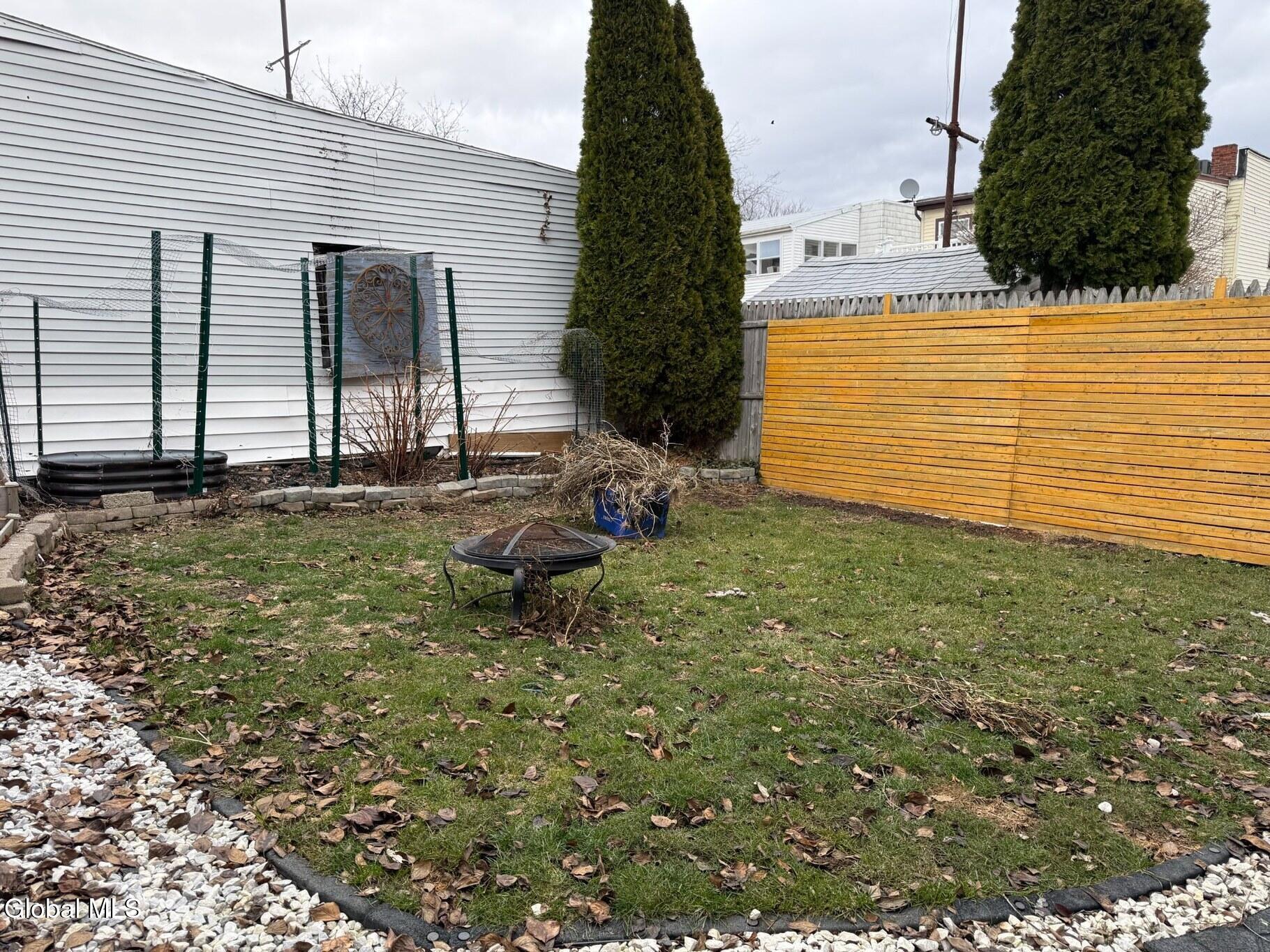 Building Photo - 27 McElwain Ave