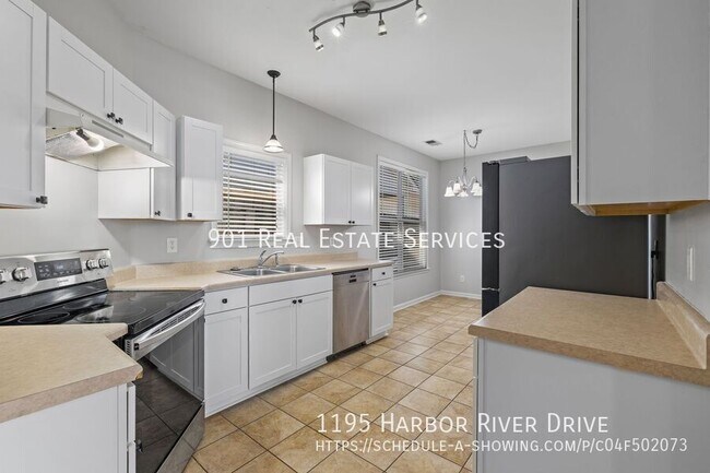 Building Photo - 1195 Harbor River Dr