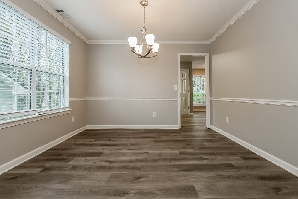 Building Photo - 2092 Wedgewood Dr
