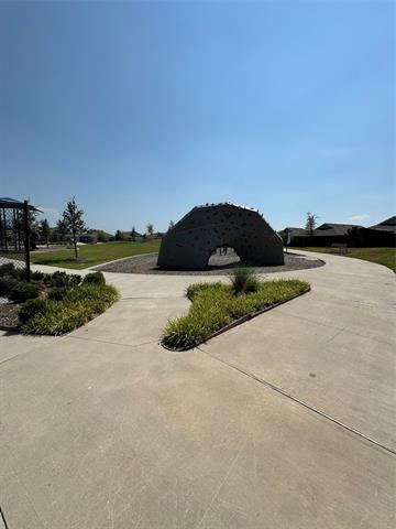 Building Photo - 652 Autumnwood Way