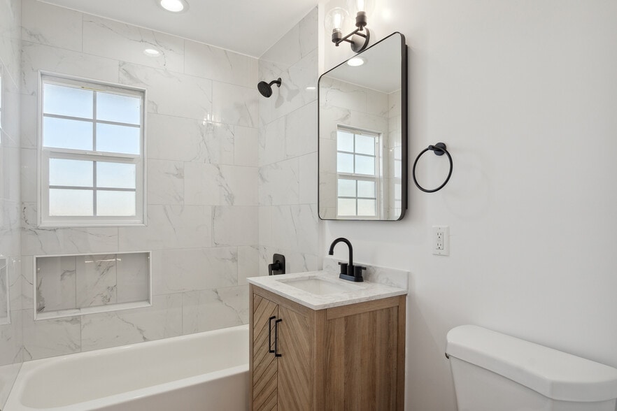 Building Photo - 8460 Kittyhawk Ave