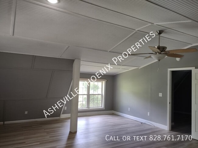 Building Photo - 38 Little Knob Rd
