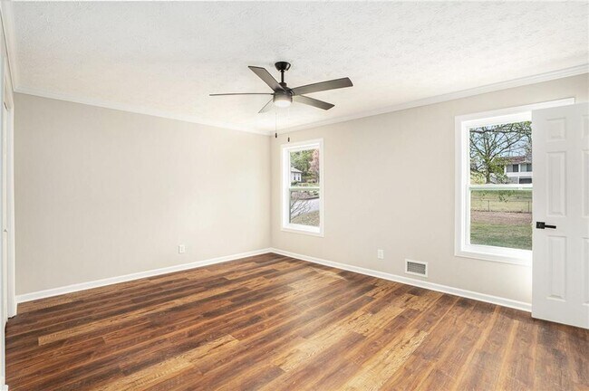 Building Photo - 218 Trickum Hills Ln
