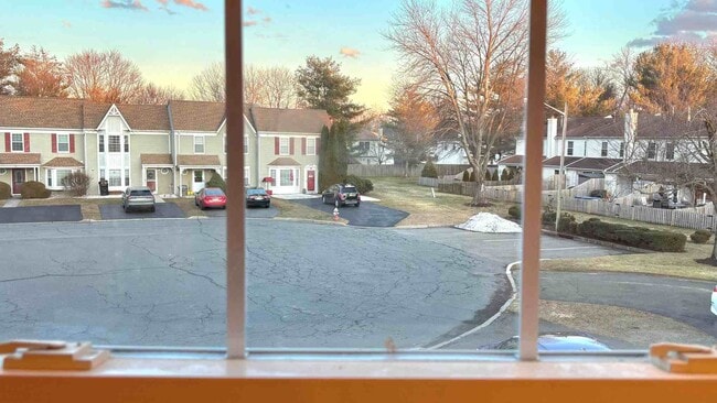 Building Photo - 37 Anderson Ct