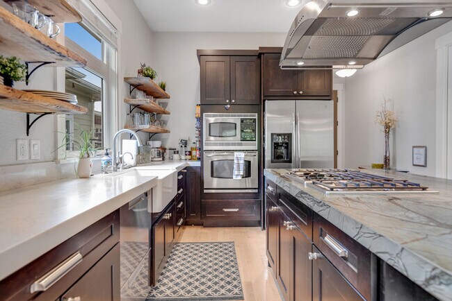 Building Photo - 3060 S Rookery Ln