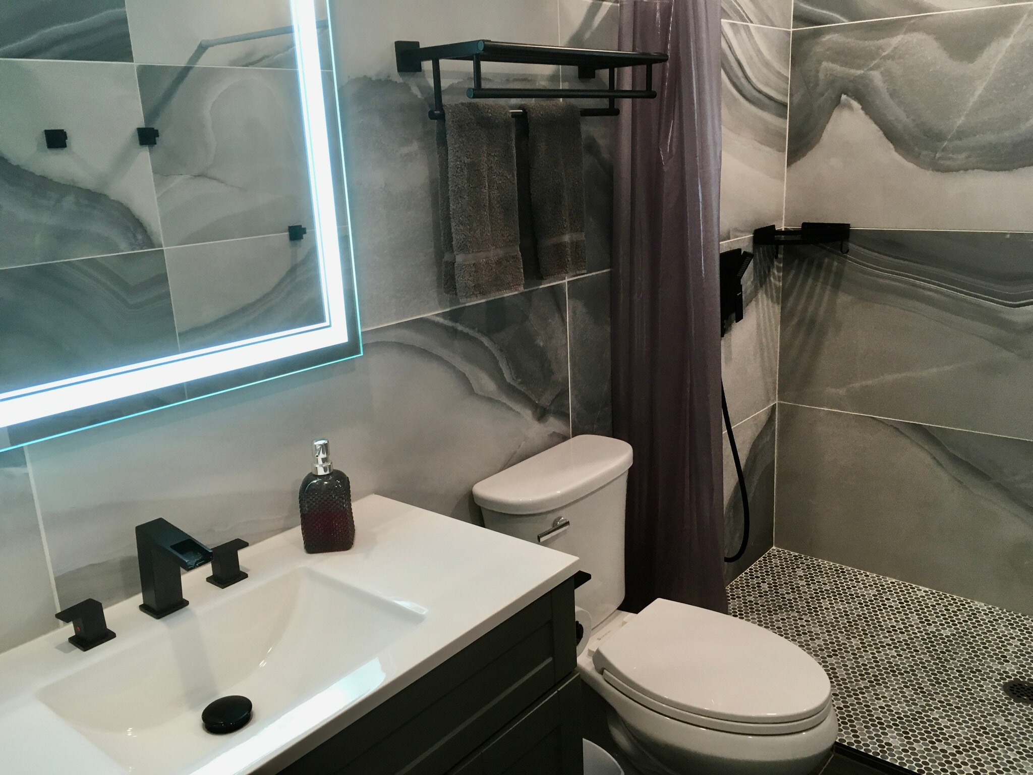 Fully tiled - 658 64th Ave S