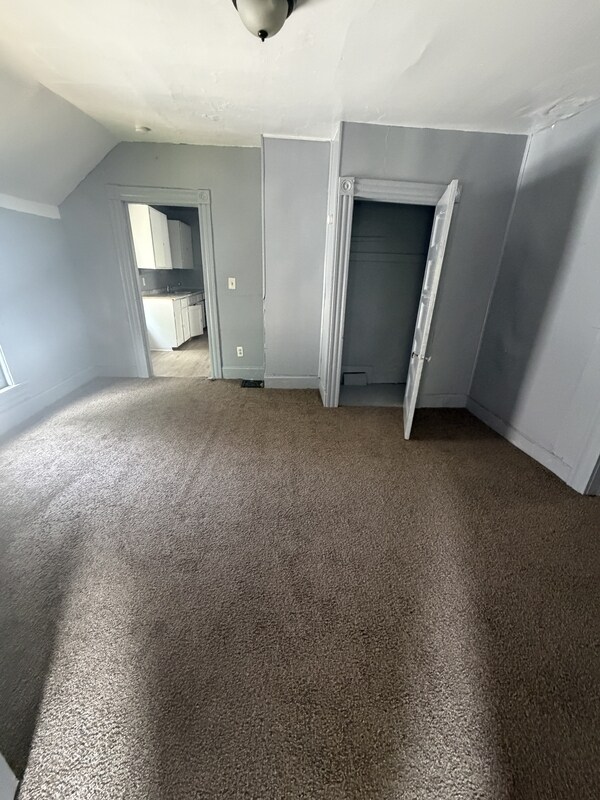 Building Photo - 2054 W 83rd St