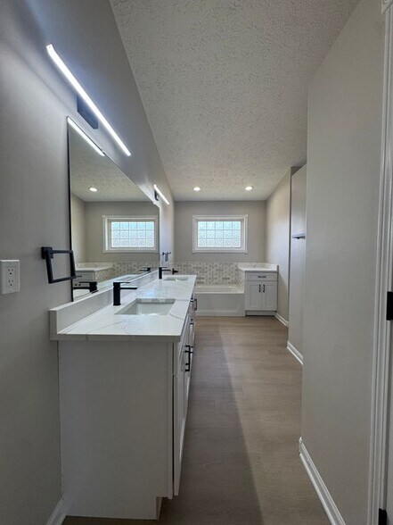 Building Photo - 7396 Kestrel St