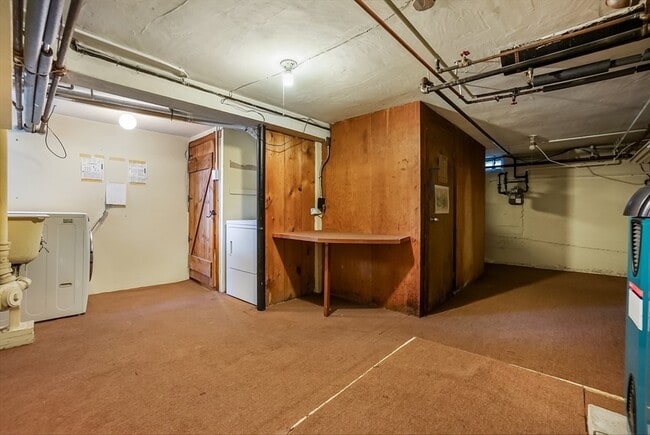 Building Photo - 11 Sunhill Ln