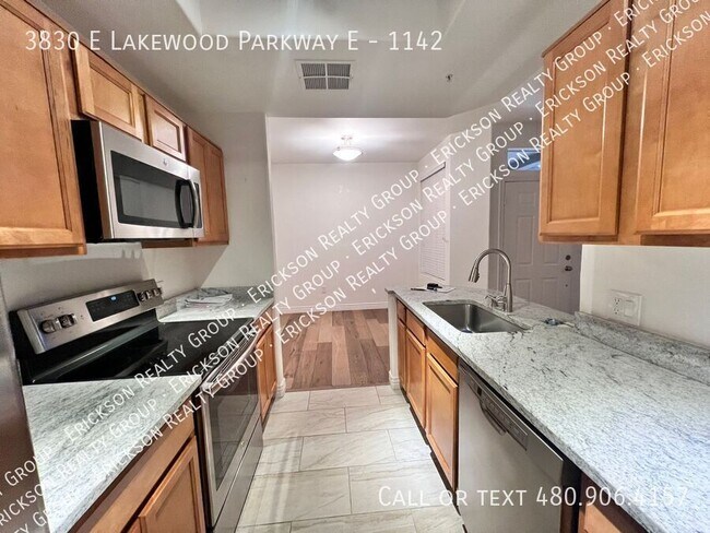 Building Photo - 3830 E Lakewood Pkwy E
