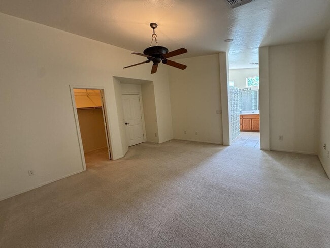 Building Photo - 3829 Camino del Vara