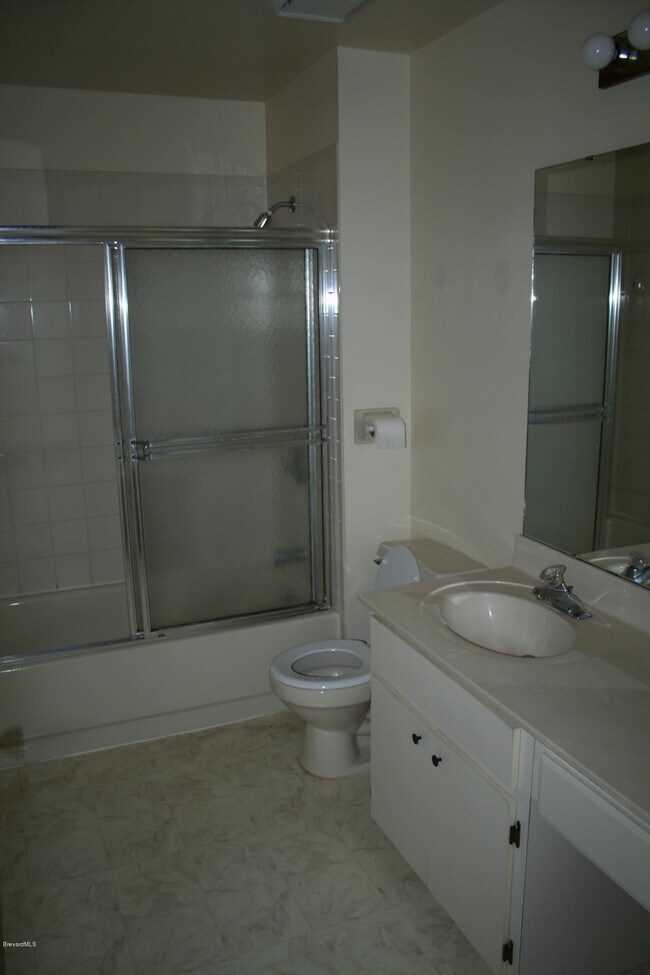 Building Photo - 1220 Ambra Dr