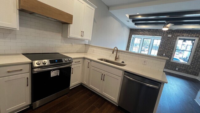 Building Photo - Spain Park Schools 3 Bedroom / 3 Bath Townhouse newly constructed