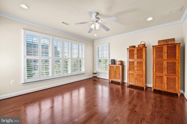 Building Photo - 4700 Water Park Dr