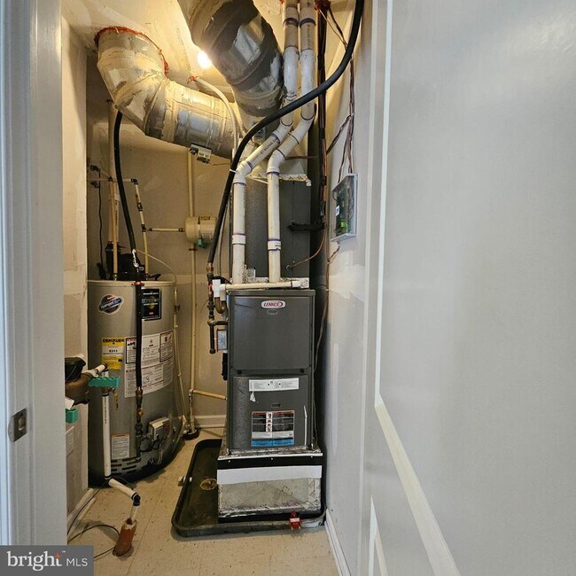 Building Photo - 76 Kramer Ct