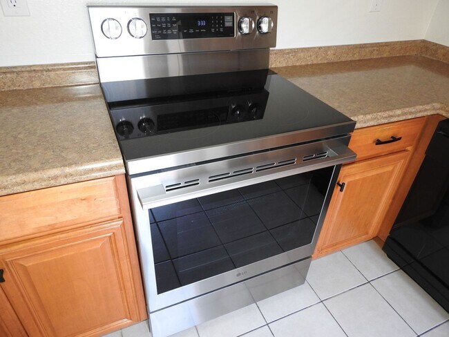 Building Photo - 4845scru
