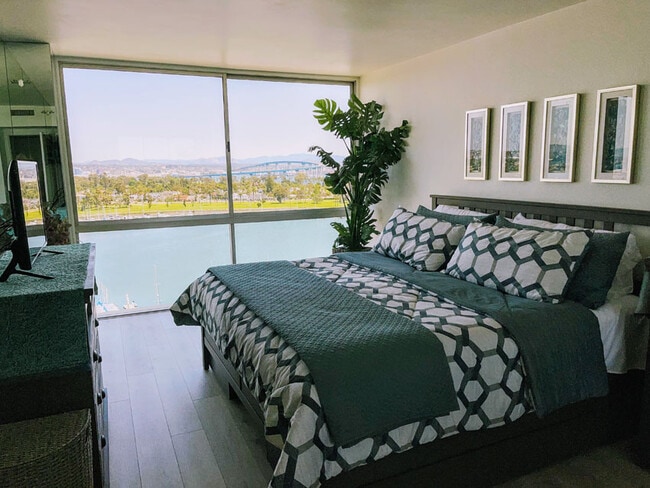 Newly updated bedroom - 1710 Avenida Del Mundo