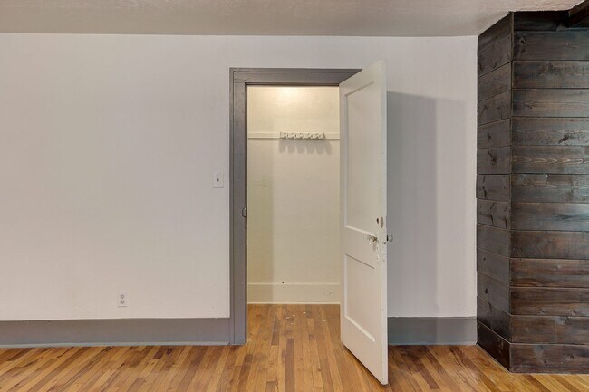 Building Photo - Studio in Norman near OU!