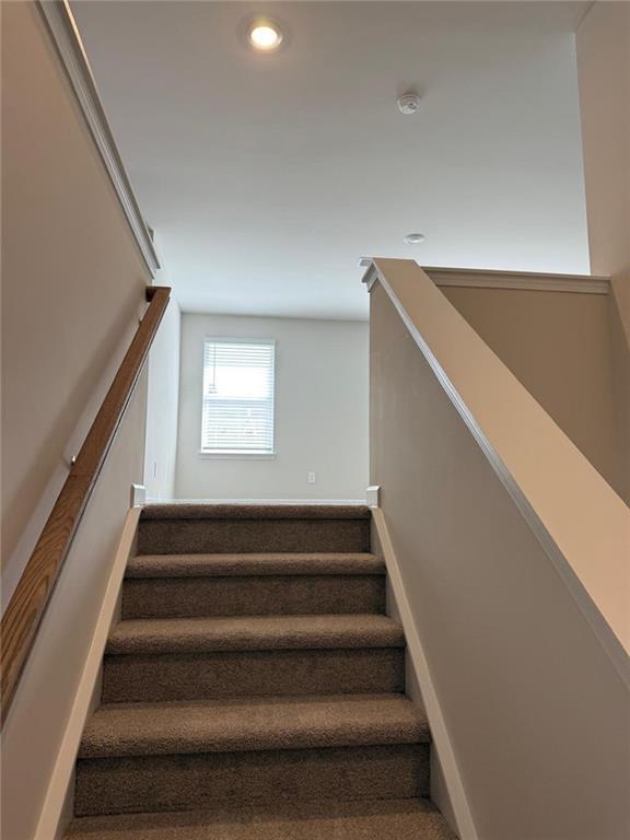 Building Photo - 181 Vly Oak Dr