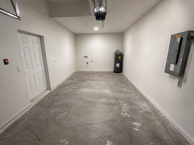 Building Photo - Beautiful Brand new house for rent, Lehigh Acres