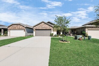 Building Photo - 14626 Sierra Garden Dr