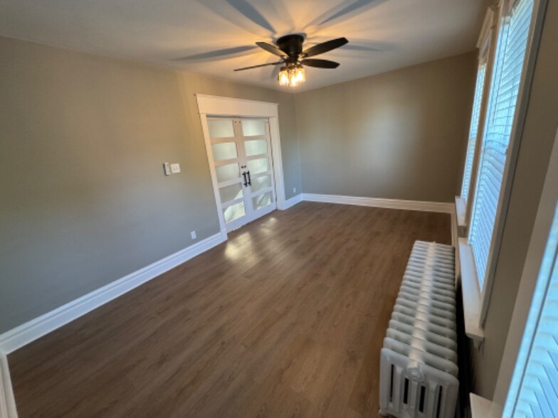 Building Photo - 4916 Nottingham Ave