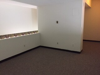 Building Photo - 212 3rd St