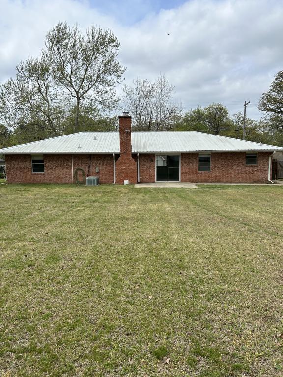 Building Photo - 424 N Webb Ave