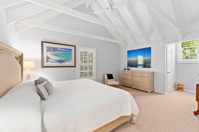 Building Photo - 1240 Palmetto Ct