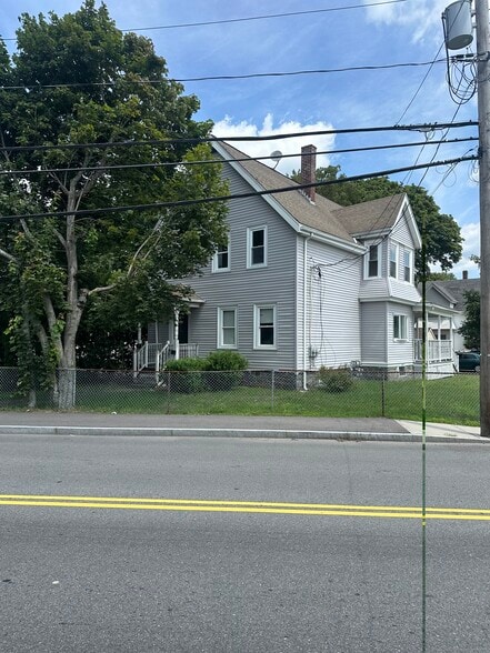 Building Photo - 333 Washington St