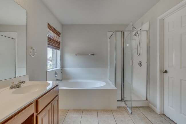 Building Photo - 311 Gainer Dr
