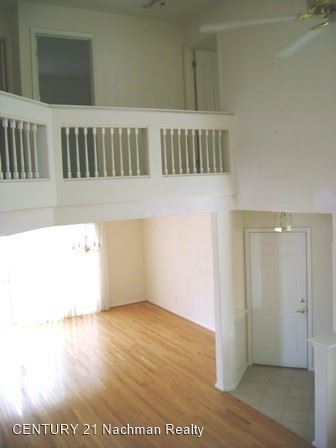 Building Photo - 3 br, 2.5 bath House - 110 Water's Edge Drive
