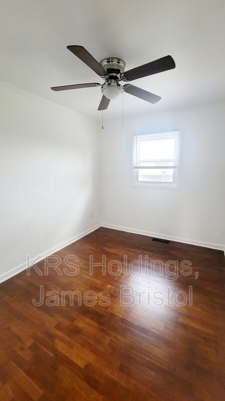 Building Photo - 2659 Wayside Dr