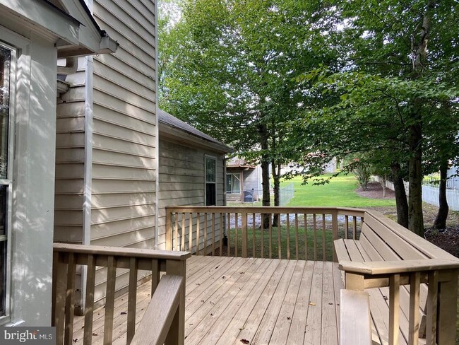 Building Photo - 10706 Eden Brook Dr