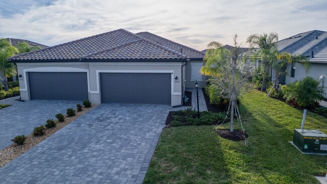 Building Photo - 5512 Sapphire Stone Cv