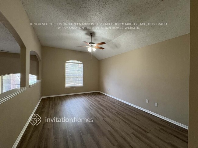 Building Photo - 1012 Tanglewood Dr