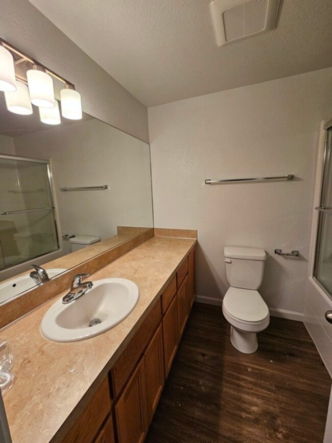 Building Photo - 3Bd/2Ba Single Story Home-Available to view beginning 4/27/2026!