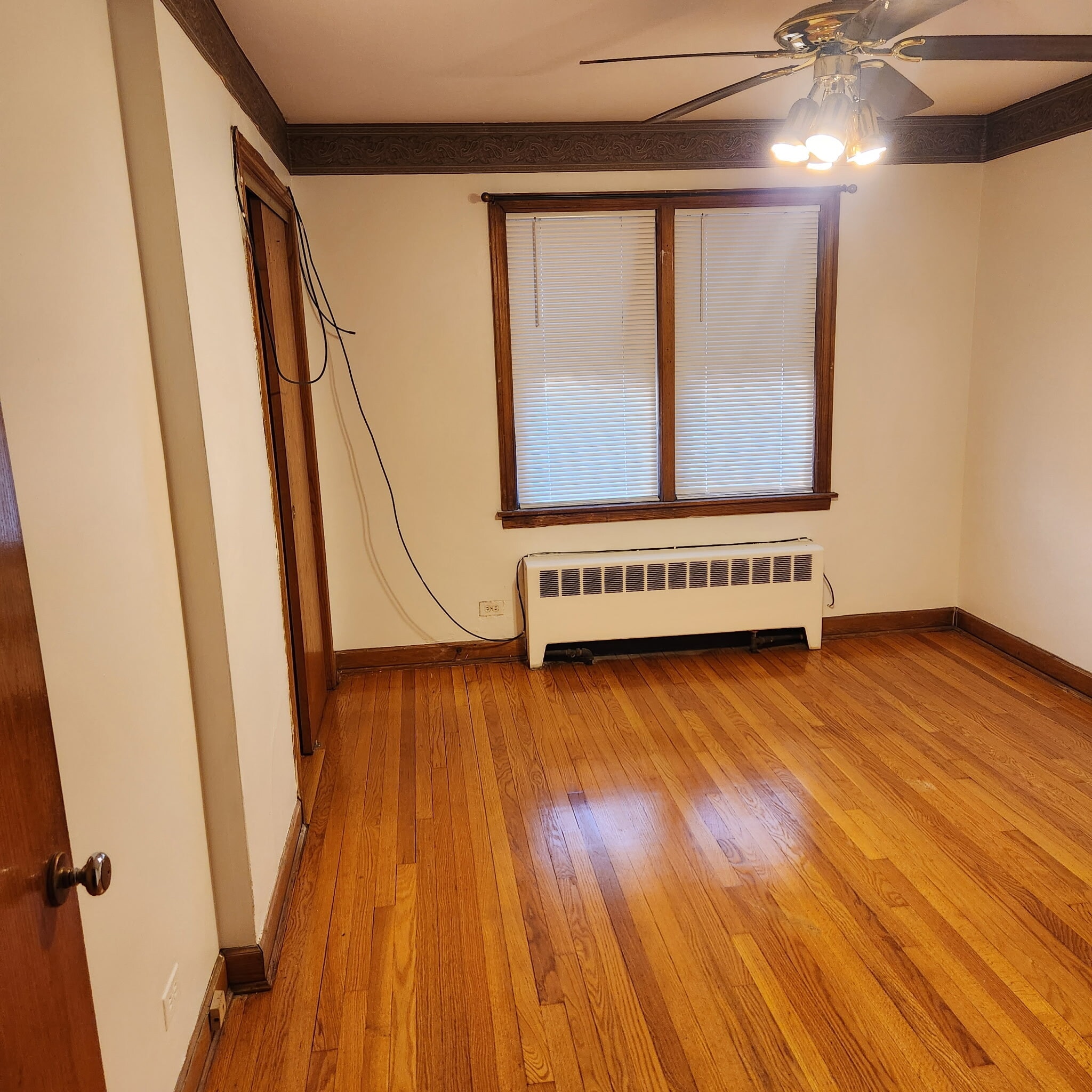 Building Photo - 6656 S Fairfield Ave