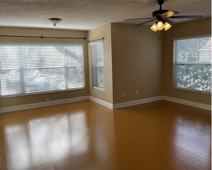 Building Photo - 5424 E Michigan St