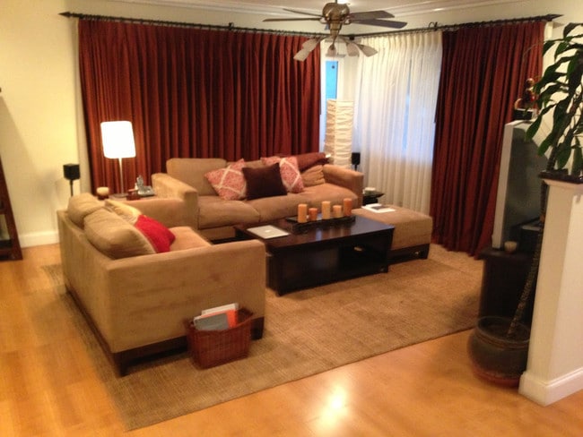 living room adjacent to dining room - 2118 Ernest Ave