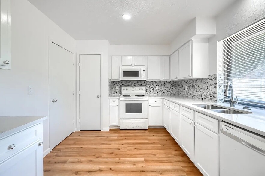 Building Photo - 1002 Mill Run Dr