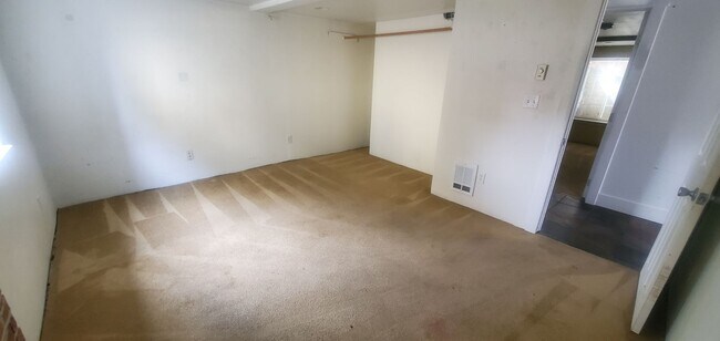 Building Photo - 1015 High St