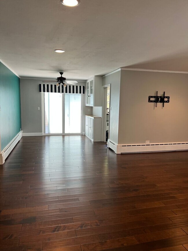 Building Photo - Move In Ready in Desirable Reno Neighborhood