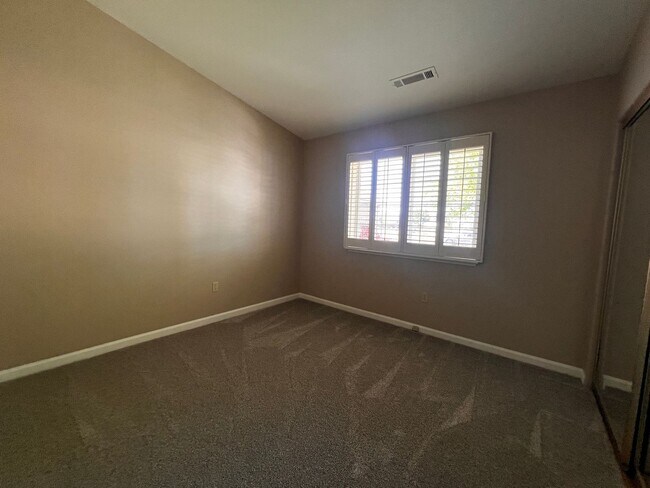 Building Photo - Must See! 3/2/3 Home in Minden, Winhaven n...