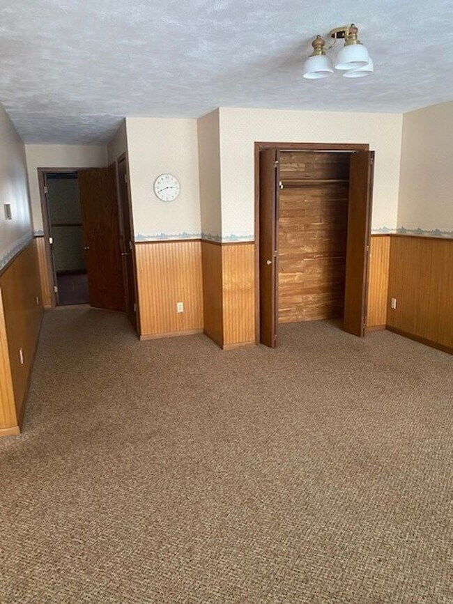 Building Photo - 4 Bedrooms, 2 Bathrooms Single Family Home in Pequot Lakes, MN w/2 car garage on the Whitefish Ch...