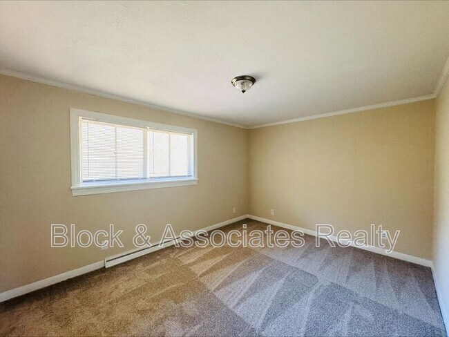 Building Photo - 711 N Fayetteville St