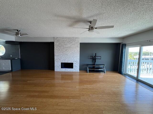 Building Photo - 1208 E River Dr